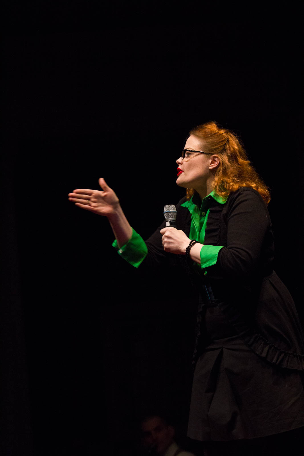 How To Shake Hands – Tarah Wheeler Van&nbsp;Vlack